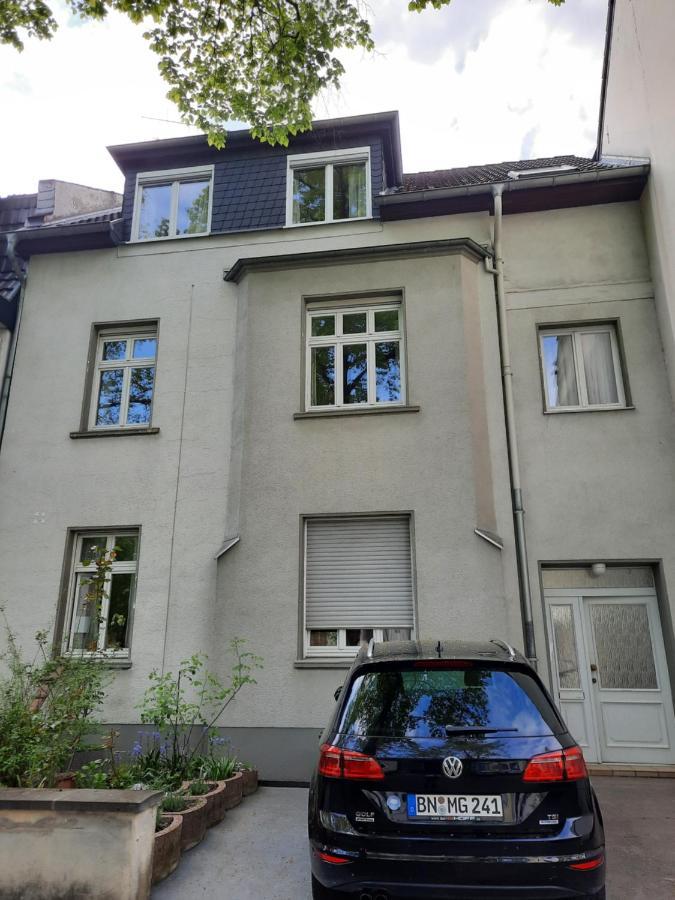 Wohnen Beim Uswatta Liyanage Apartment Troisdorf Bilik gambar